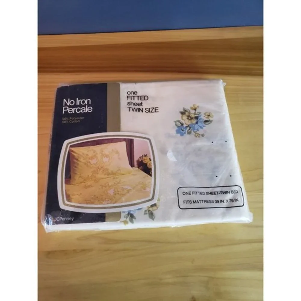 New in Package Vintage 70s‎ Floral Sheets